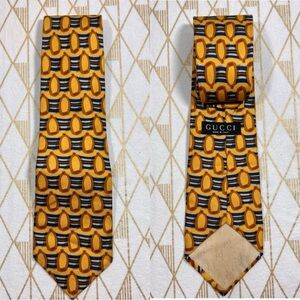 Gucci Vintage 100% Silk Gold and Blue Patterned Tie